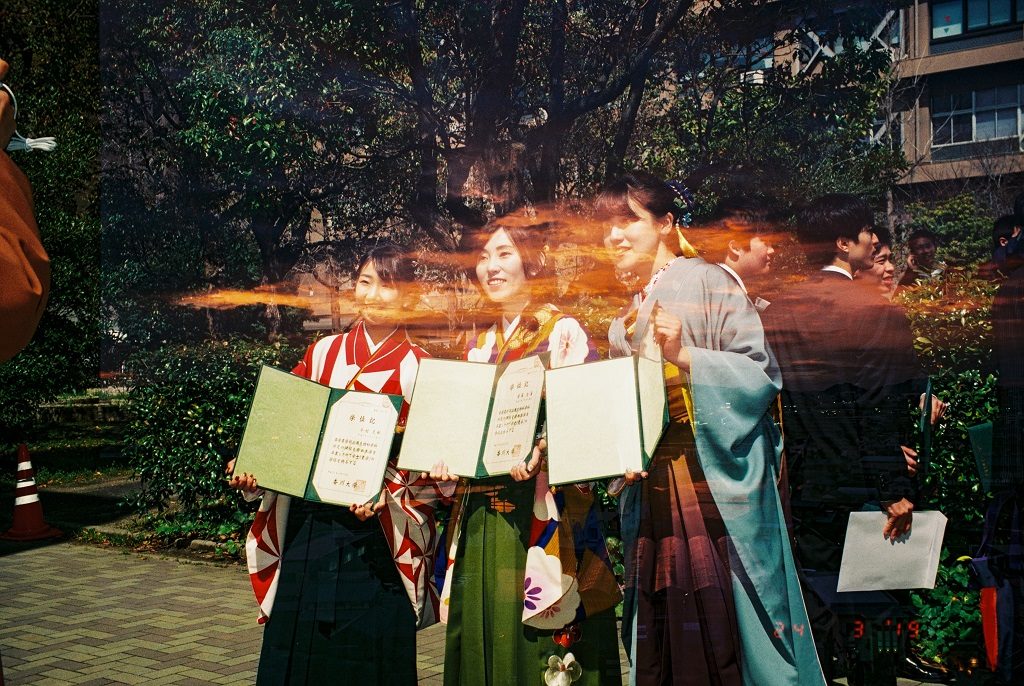 Japan University students girls graduating.